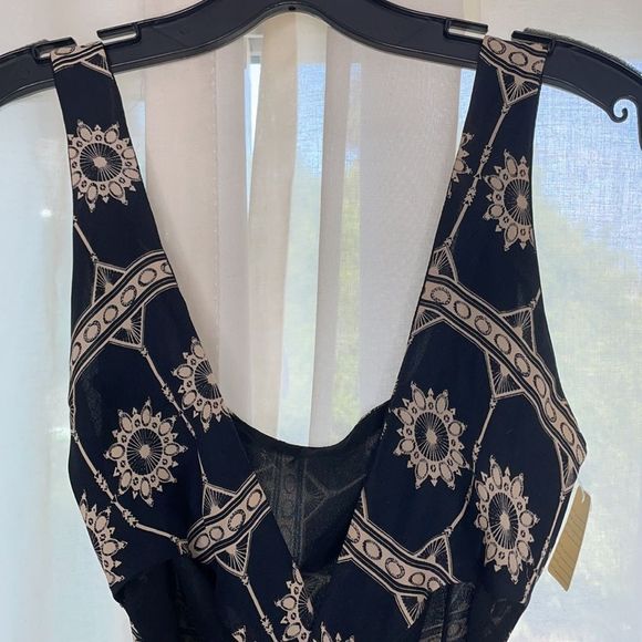 Vintage Patterned Tank Top - Picture 6 of 11